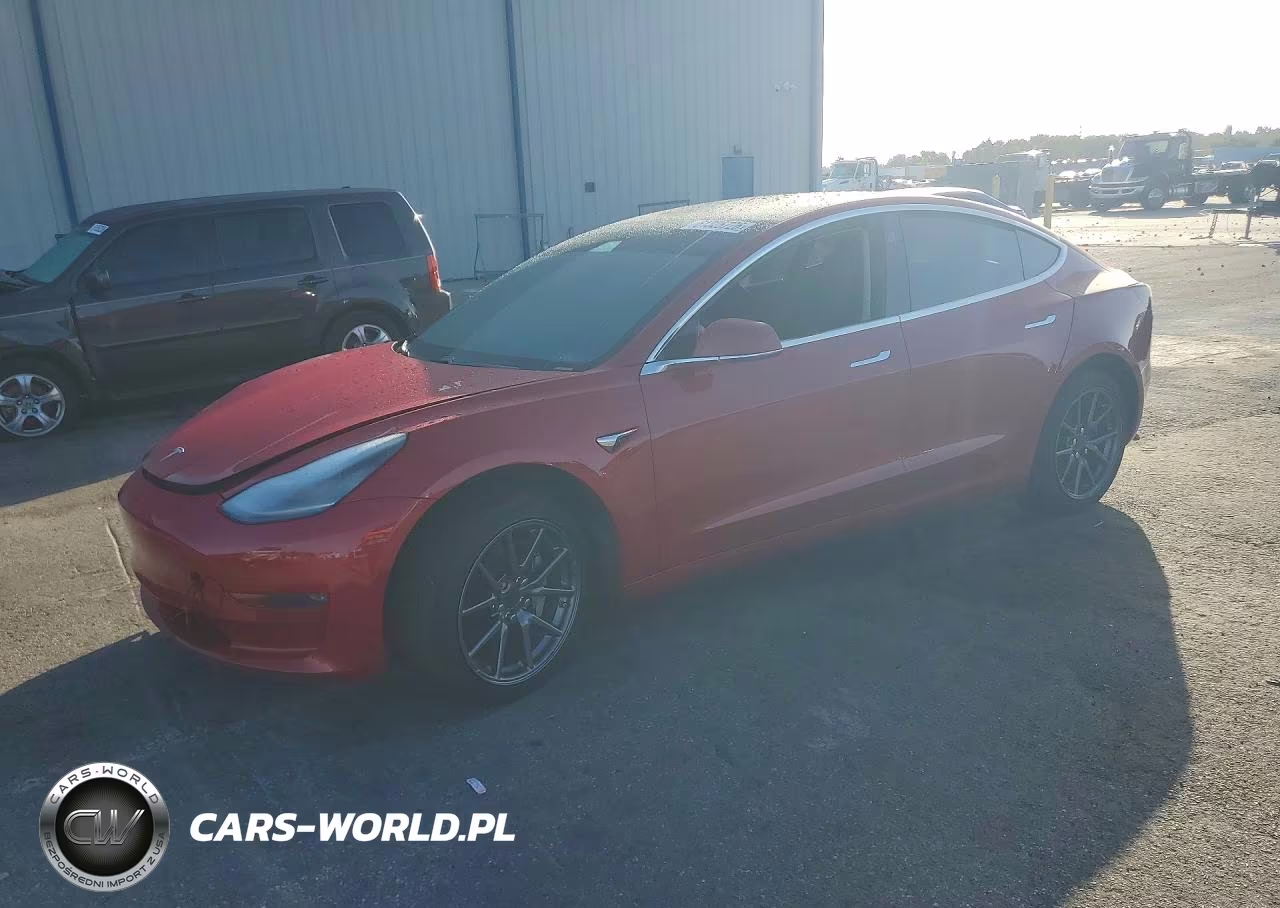 2020 Tesla Model 3 – zdjęcie 1 z 12