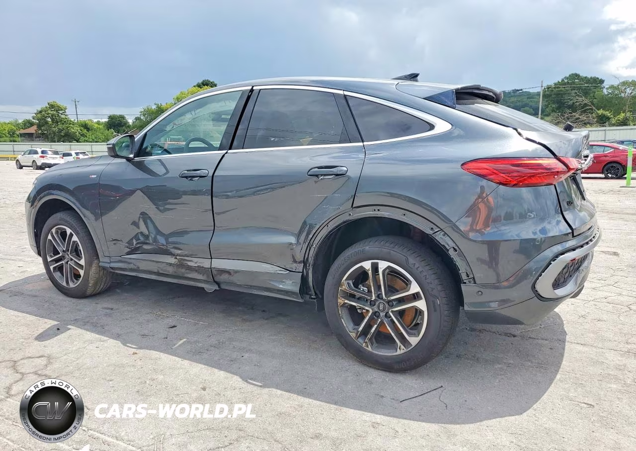2026 Audi Q5 Sportback Premium VIN:WA1DAAGU7T2008533 - 2