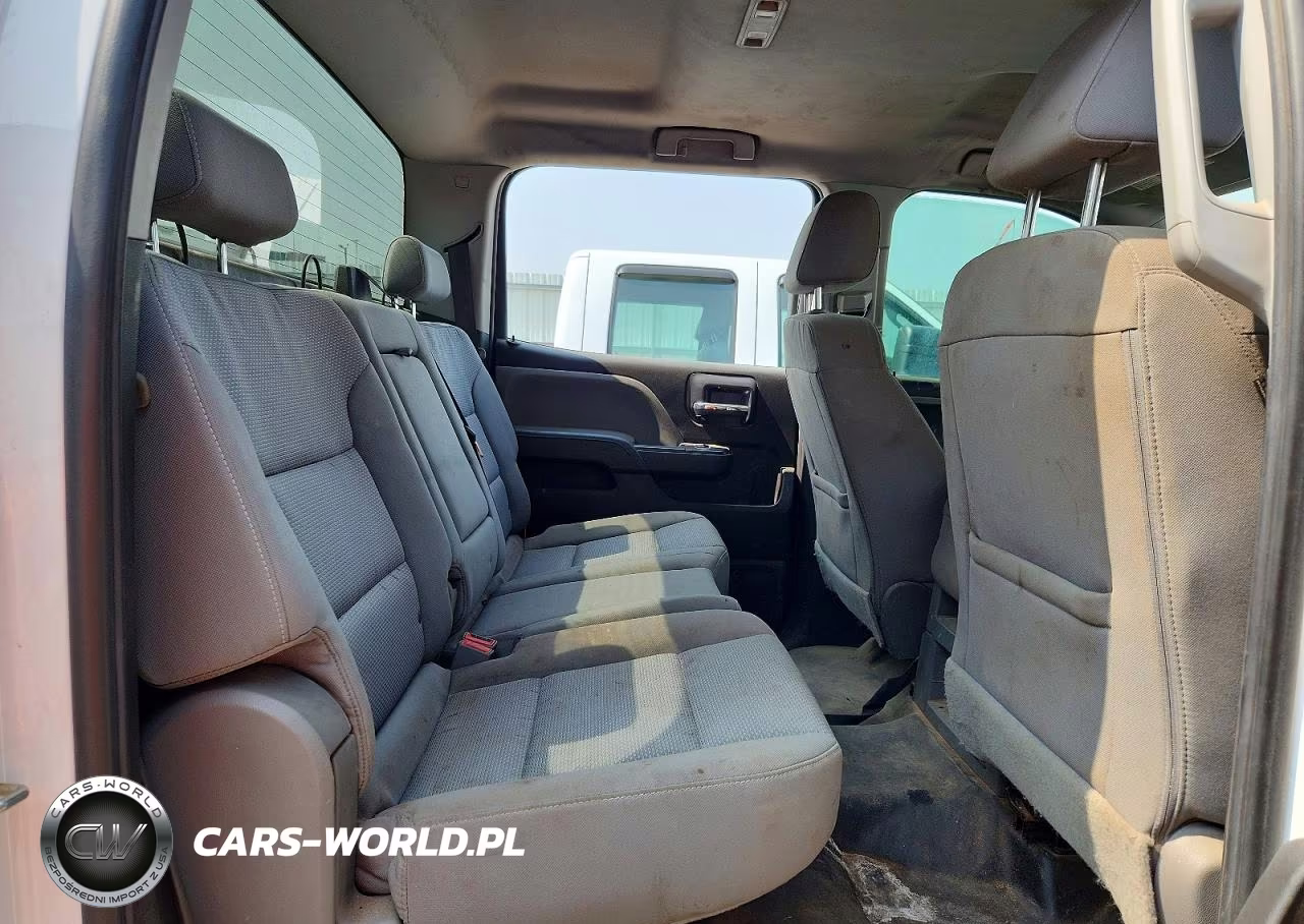 2018 Chevrolet Silverado K2500 Heavy Duty VIN:1GC1KUEG8JF177888 - 10
