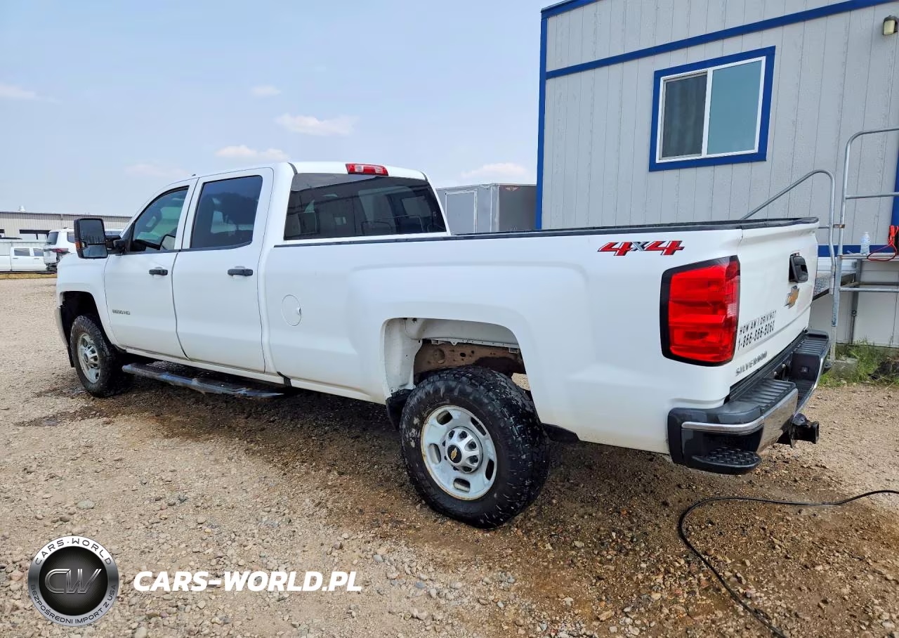 2018 Chevrolet Silverado K2500 Heavy Duty VIN:1GC1KUEG8JF177888 - 2