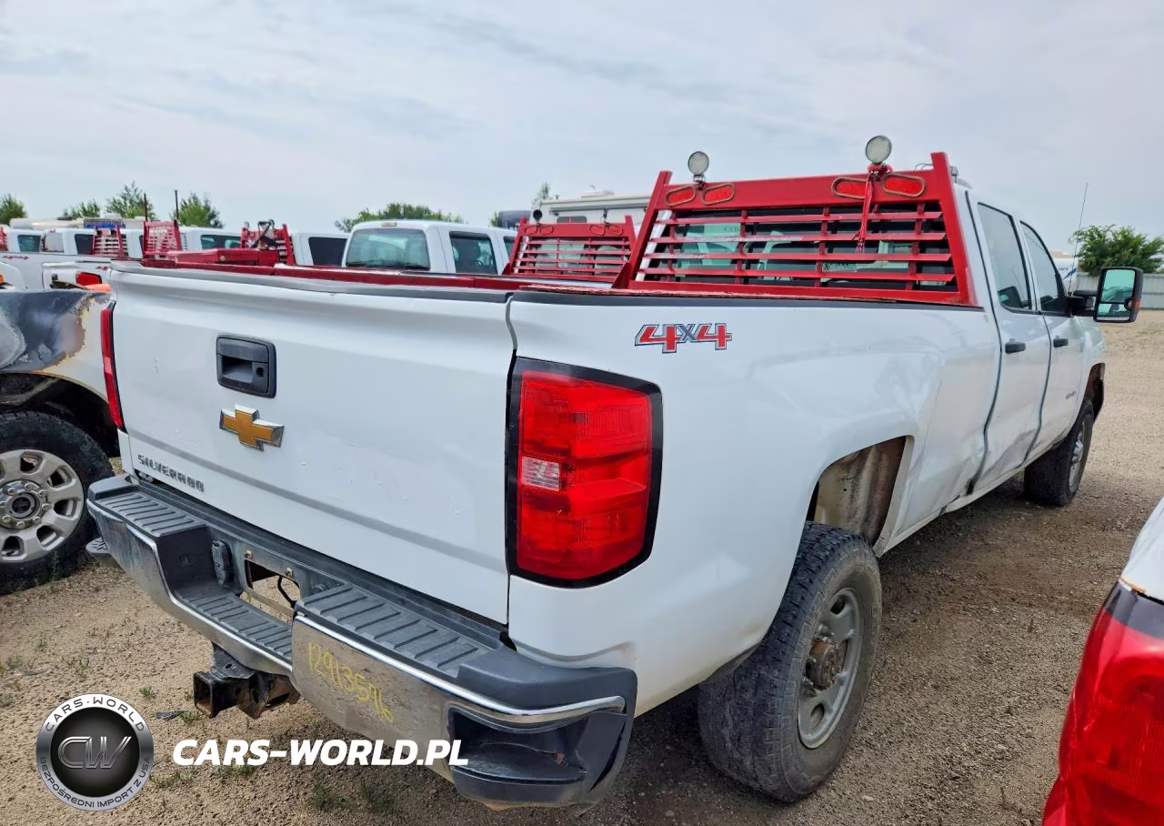 2017 Chevrolet Silverado K2500 Heavy Duty VIN:1GC1KUEG2HF202438 - 3