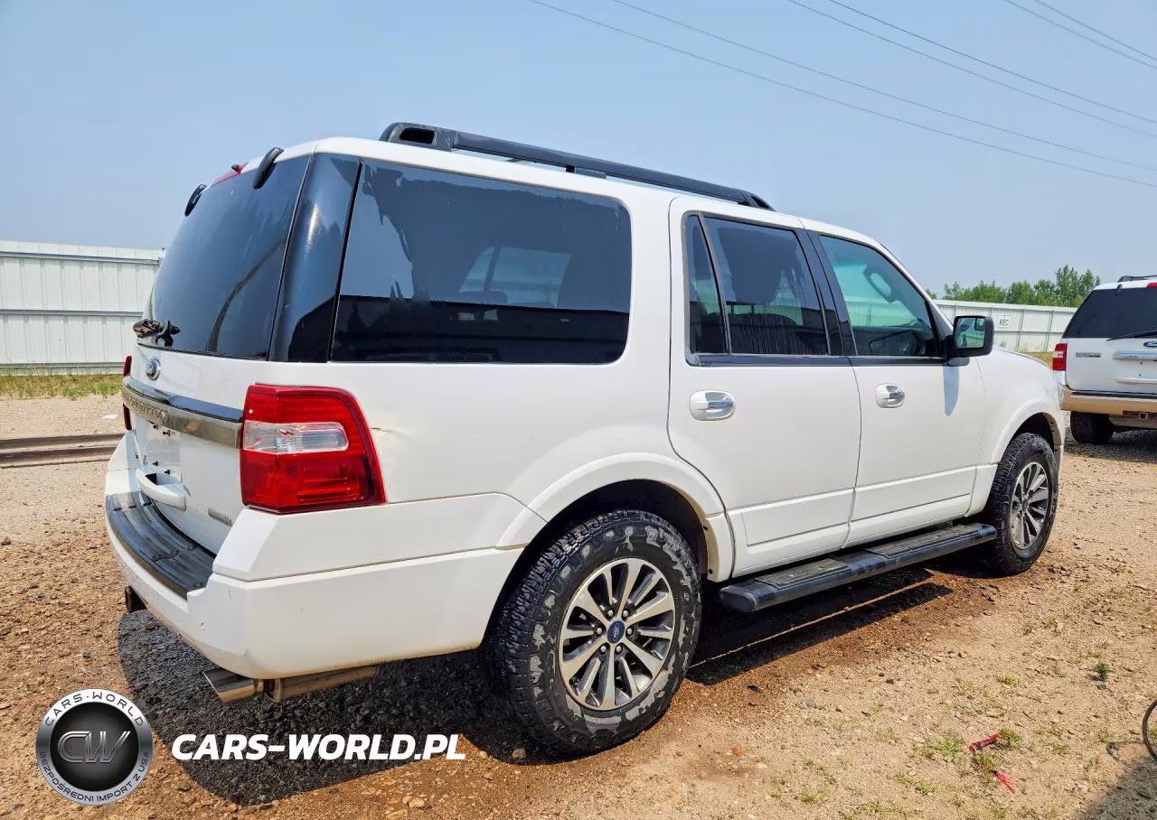 2015 Ford Expedition Xlt VIN:1FMJU1JT5FEF05515 - 3