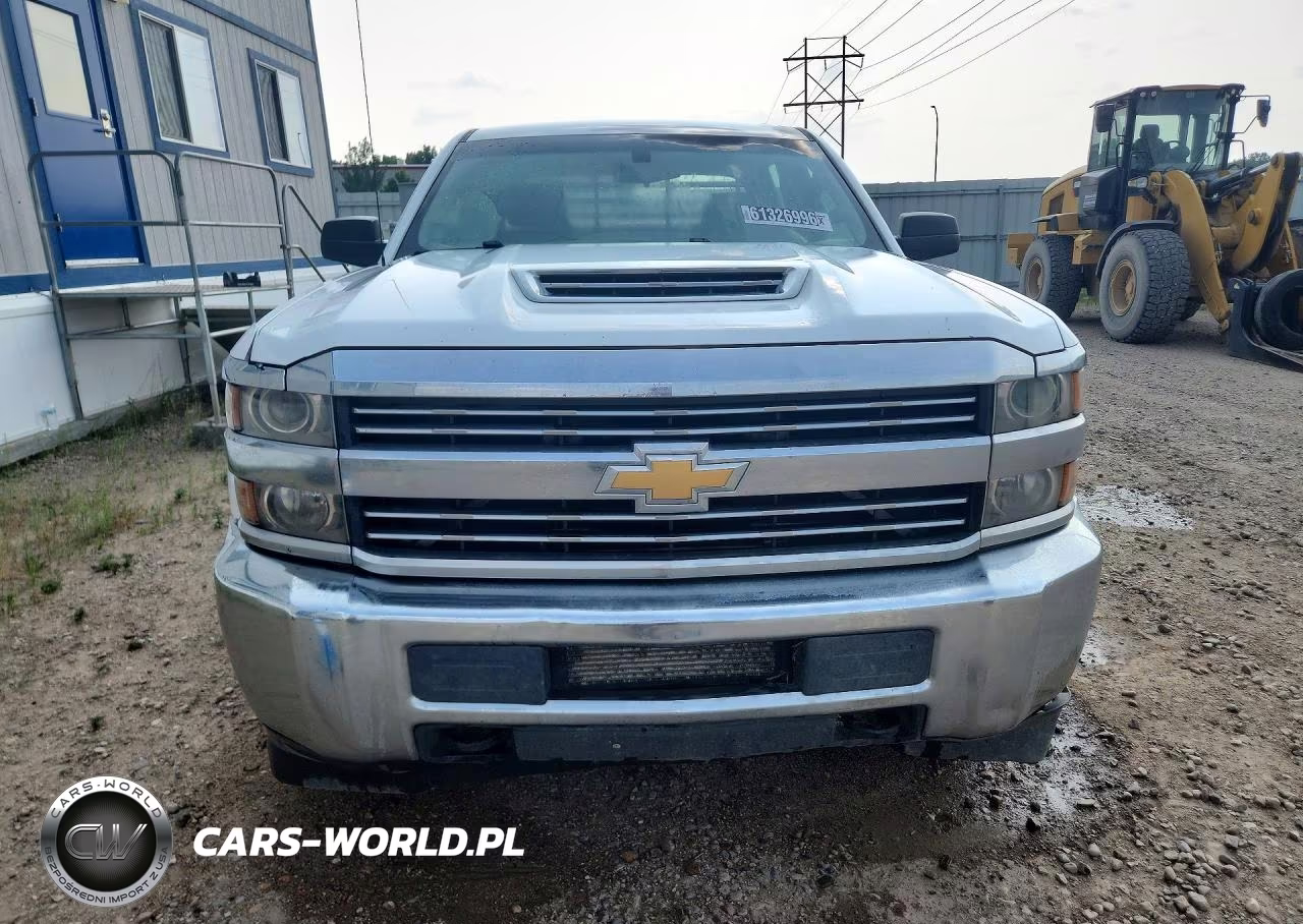2018 Chevrolet Silverado K2500 Heavy Duty VIN:1GC1KUEY9JF225763 - 5