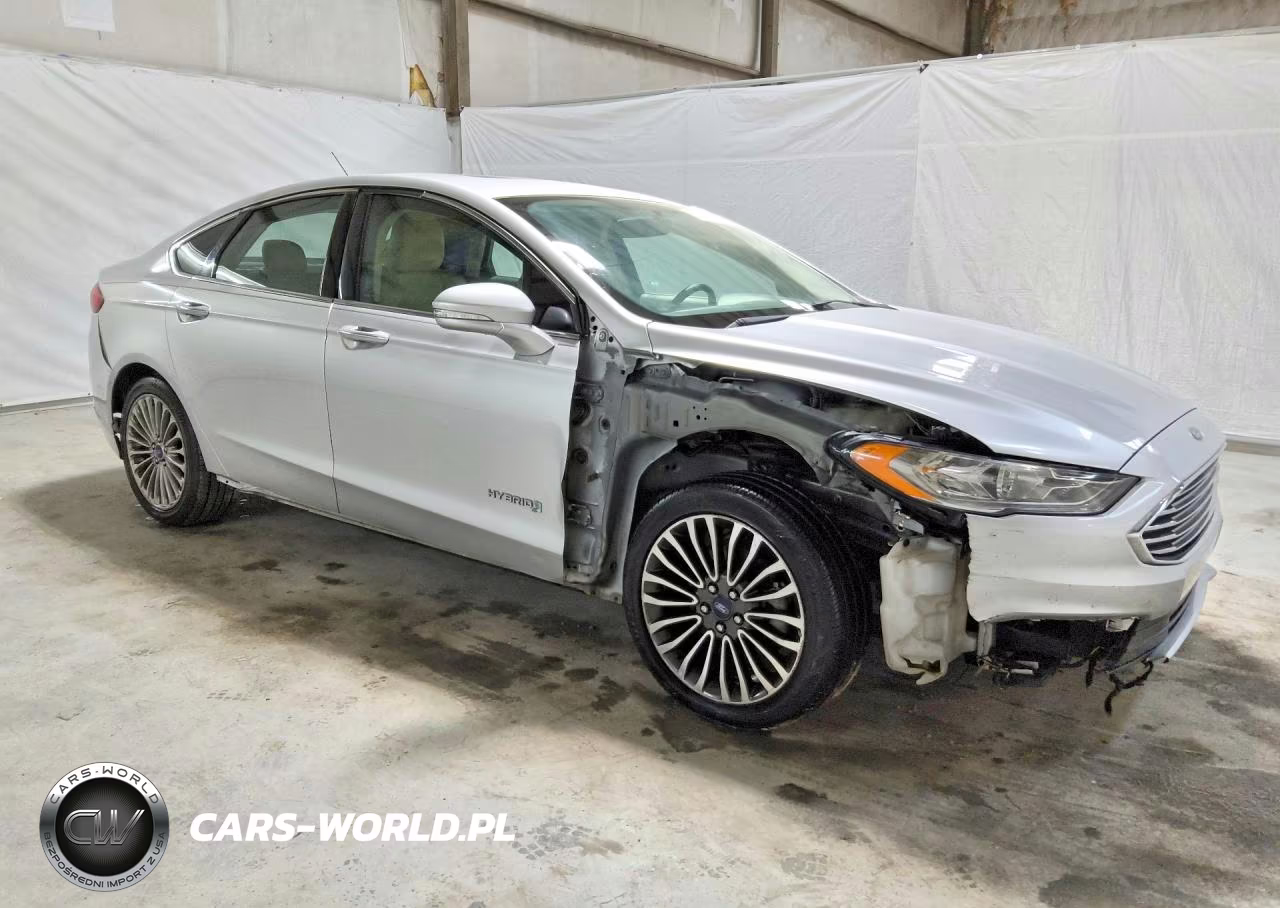 2017 Ford Fusion Titanium Hev VIN:3FA6P0RU5HR360524 - 4