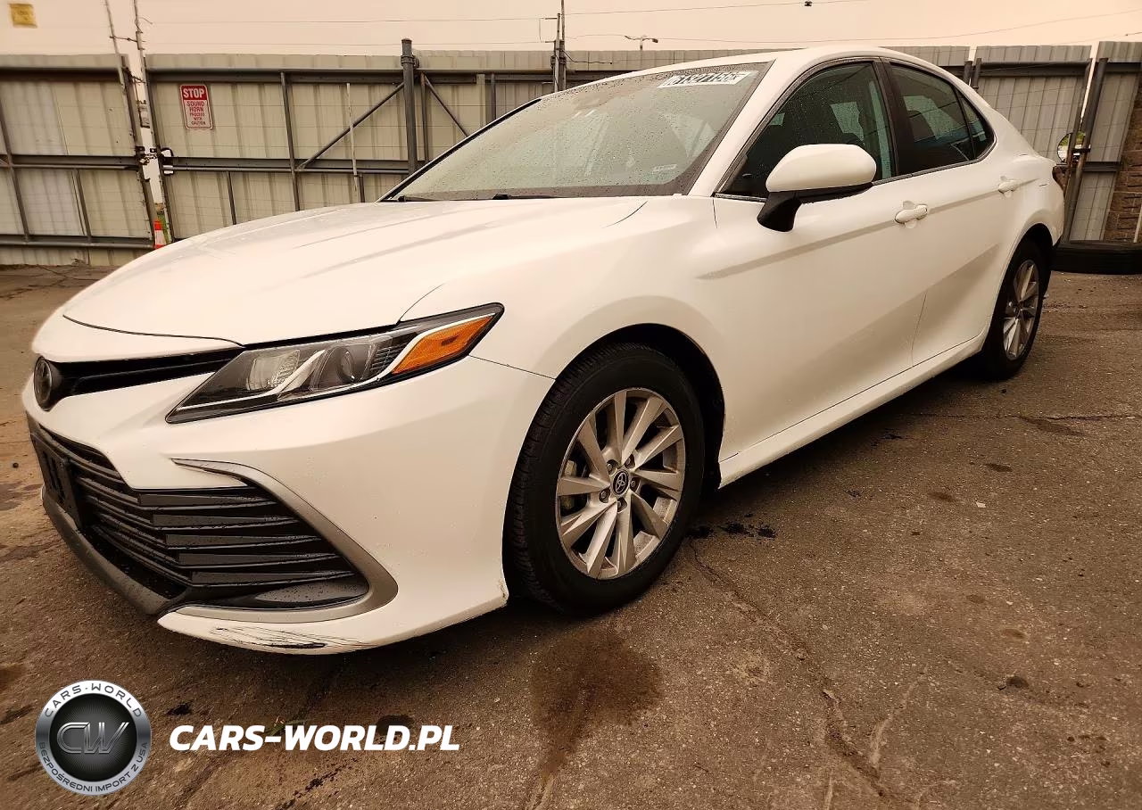 2021 Toyota Camry Le