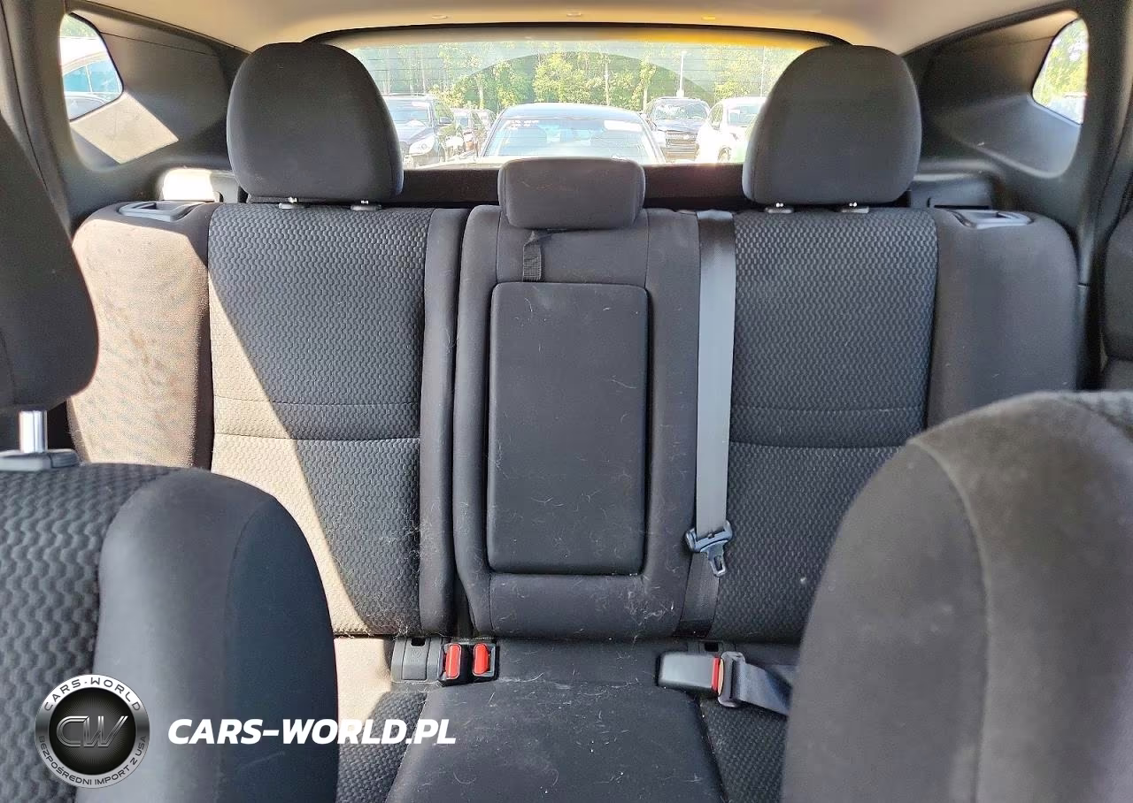 2017 Nissan Rogue Sport S VIN:JN1BJ1CR2HW137751 - 10