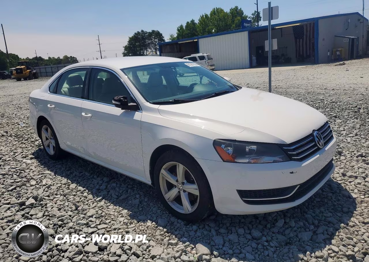 2015 Volkswagen Passat Se VIN:1VWBS7A36FC013666 - 4