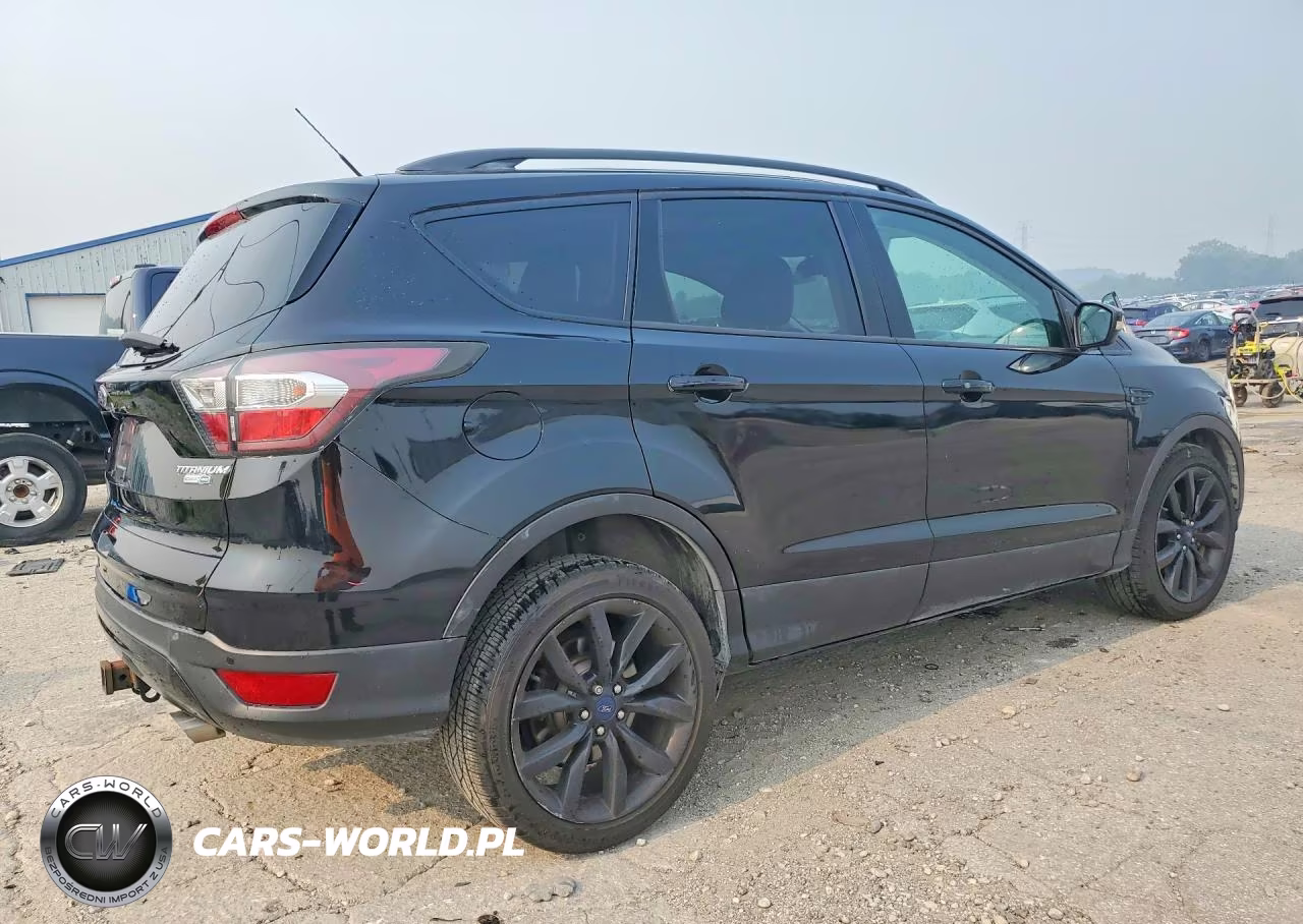 2017 Ford Escape Titanium VIN:1FMCU9J96HUA36763 - 3
