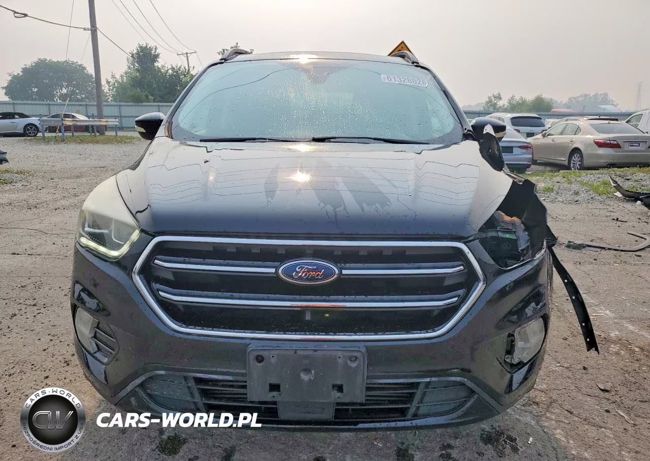 2017 Ford Escape Titanium VIN:1FMCU9J96HUA36763 - 5