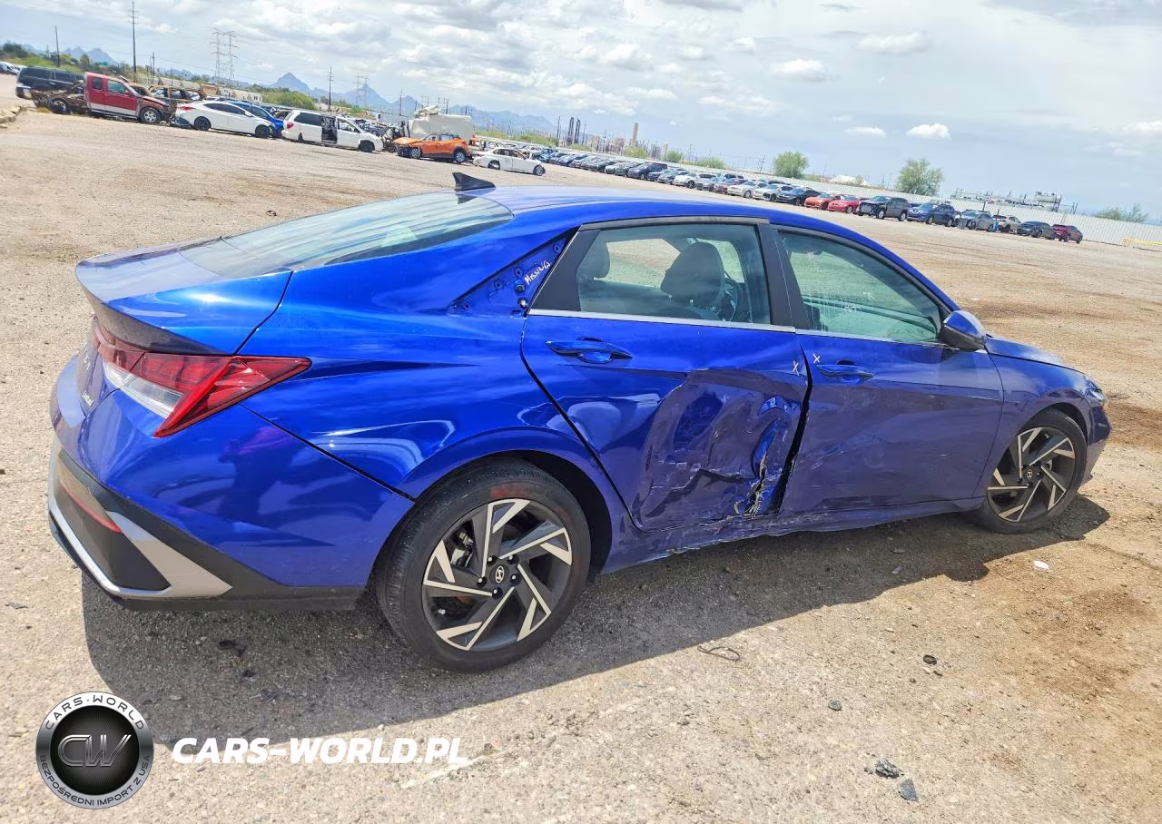 2024 Hyundai Elantra Limited VIN:KMHLP4DG6RU648385 - 3