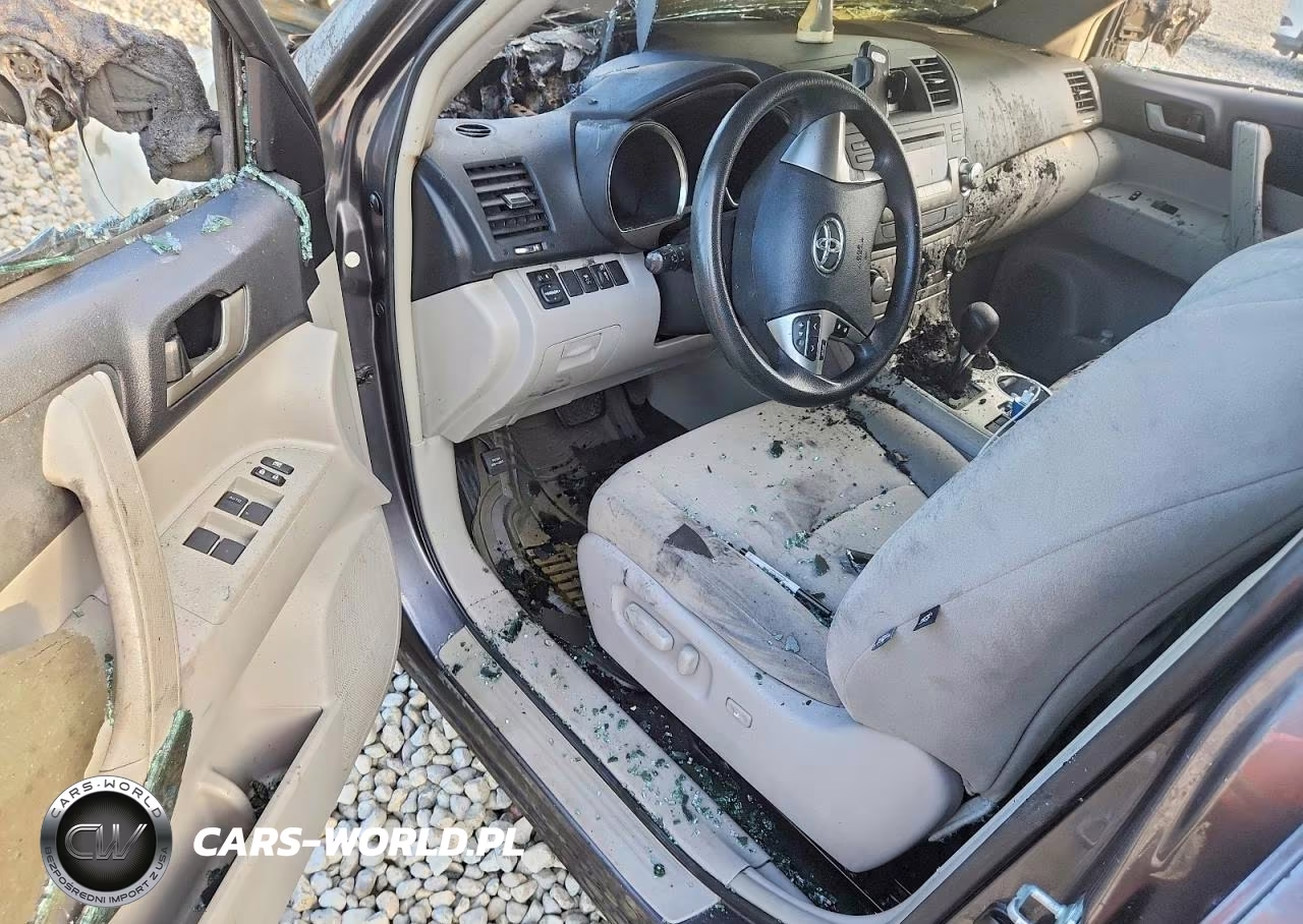 2012 Toyota Highlander Base VIN:5TDZK3EHXCS078398 - 8