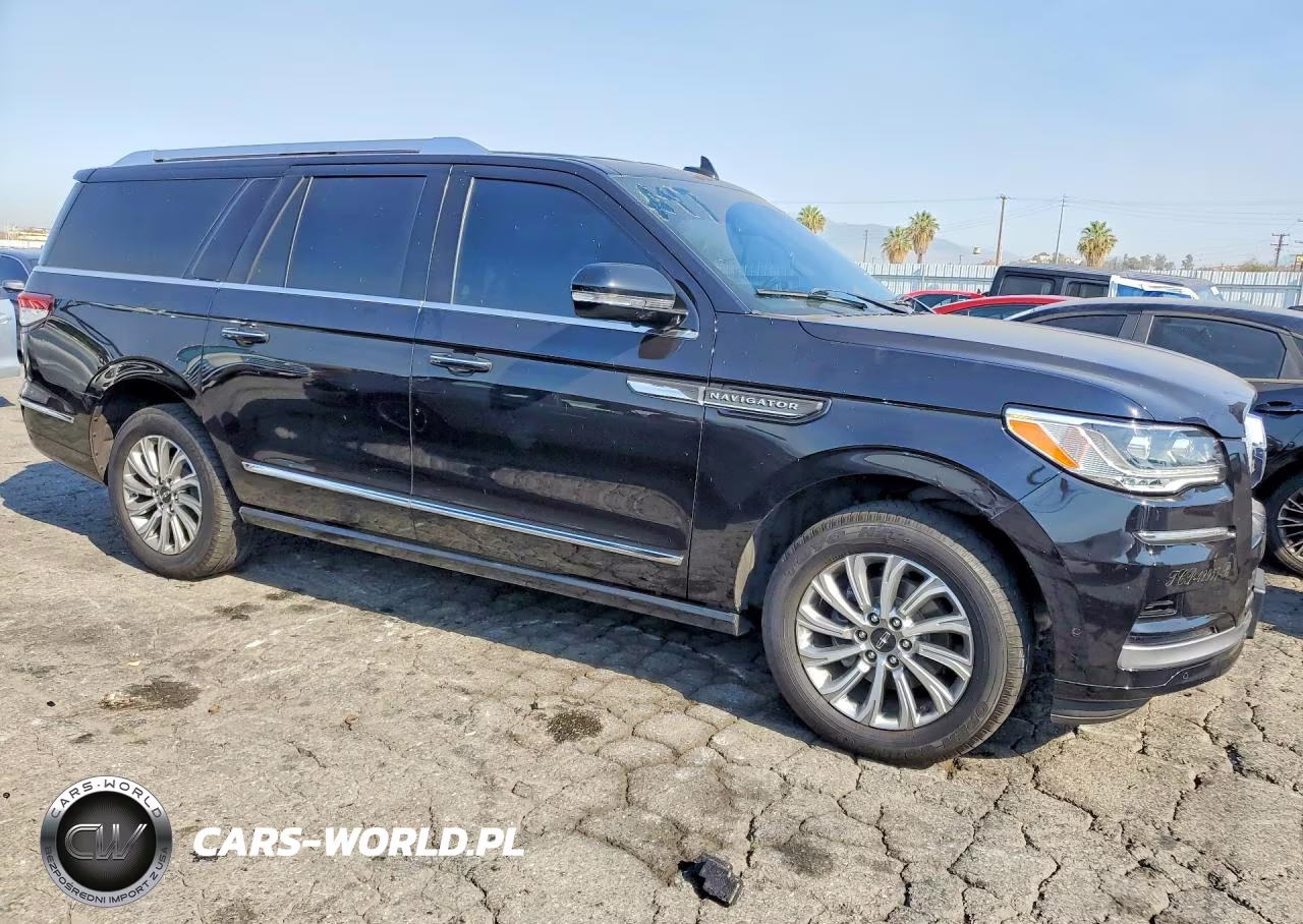 2022 Lincoln Navigator L VIN:5LMJJ3MT8NEL13842 - 4