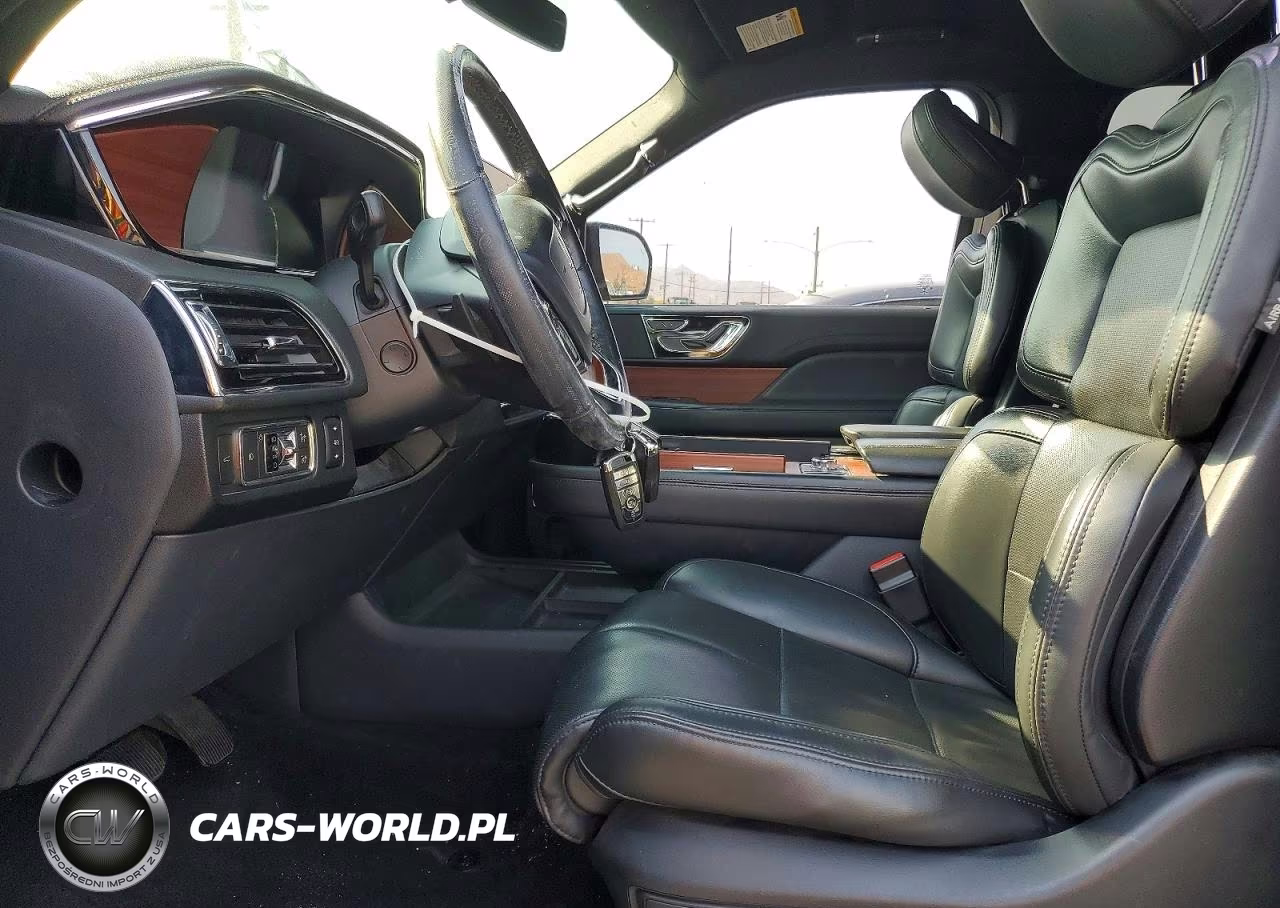 2022 Lincoln Navigator L VIN:5LMJJ3MT8NEL13842 - 7