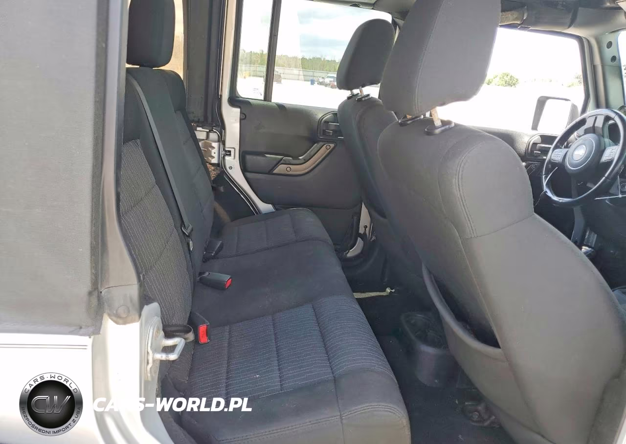 2012 Jeep Wrangler Unlimited Sport VIN:1C4BJWDG9CL138266 - 10