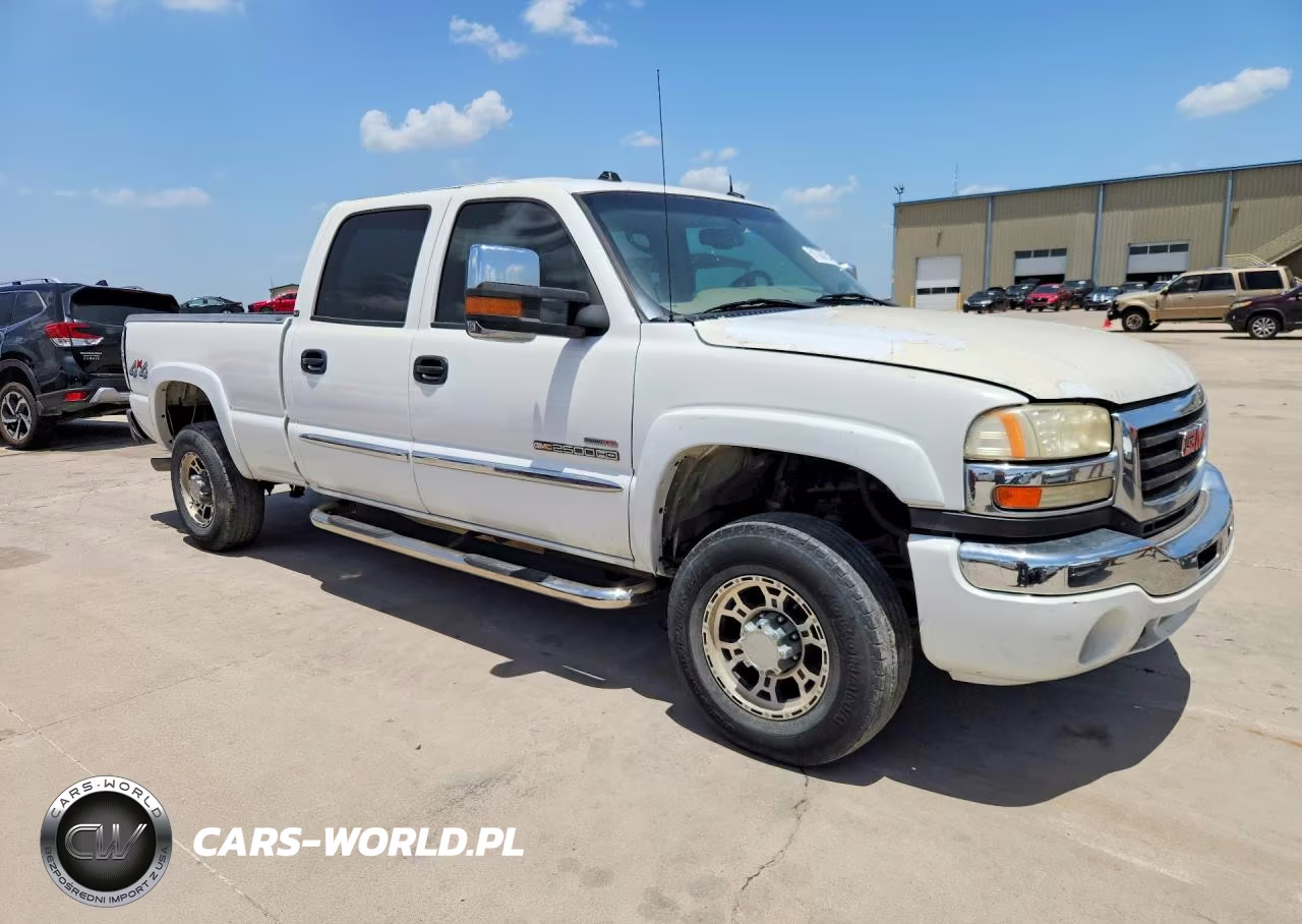 2004 GMC Sierra K2500 Heavy Duty VIN:1GTHK23174F115923 - 4