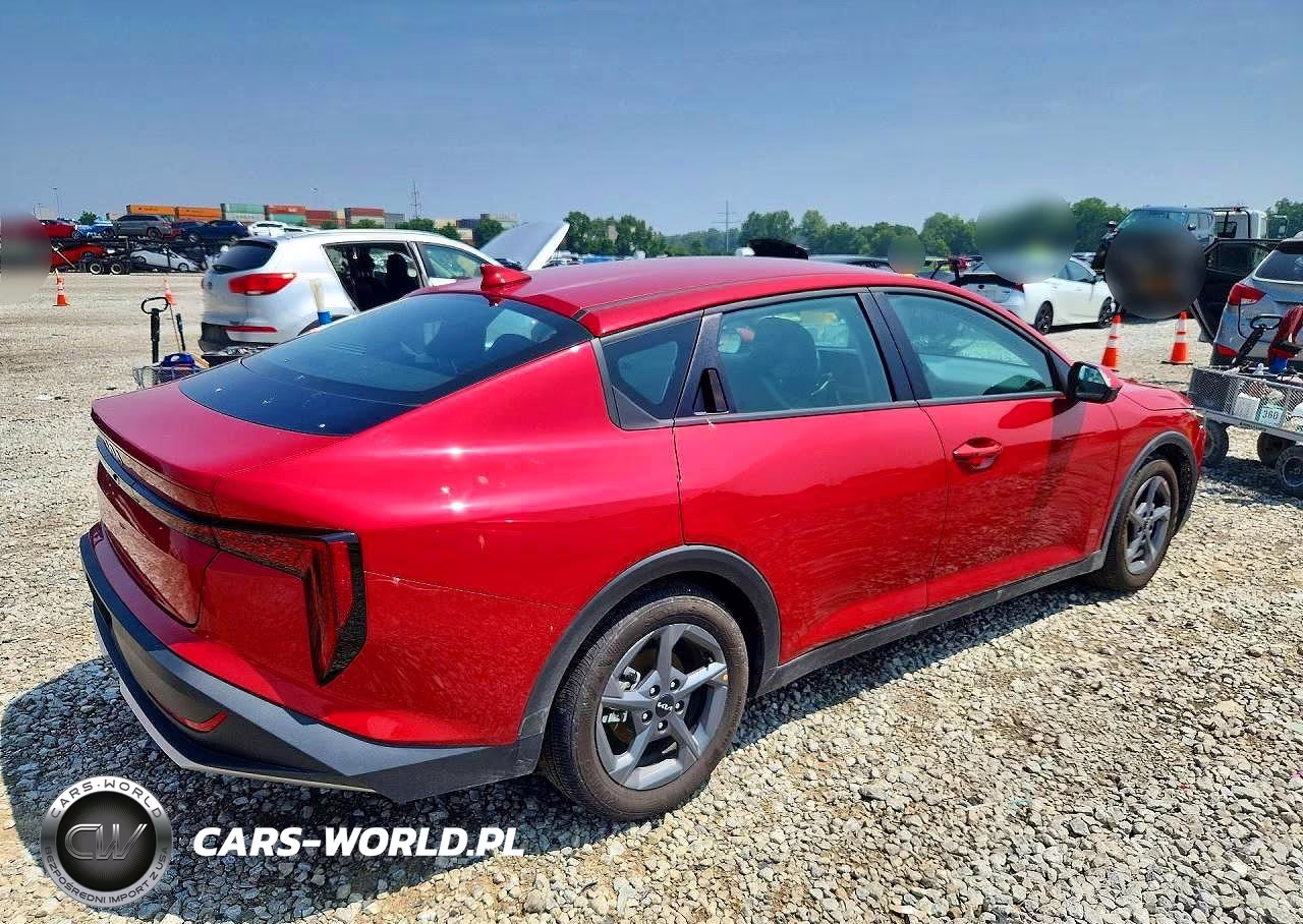2025 Kia K4 Lxs VIN:3KPFT4DE8SE162368 - 3