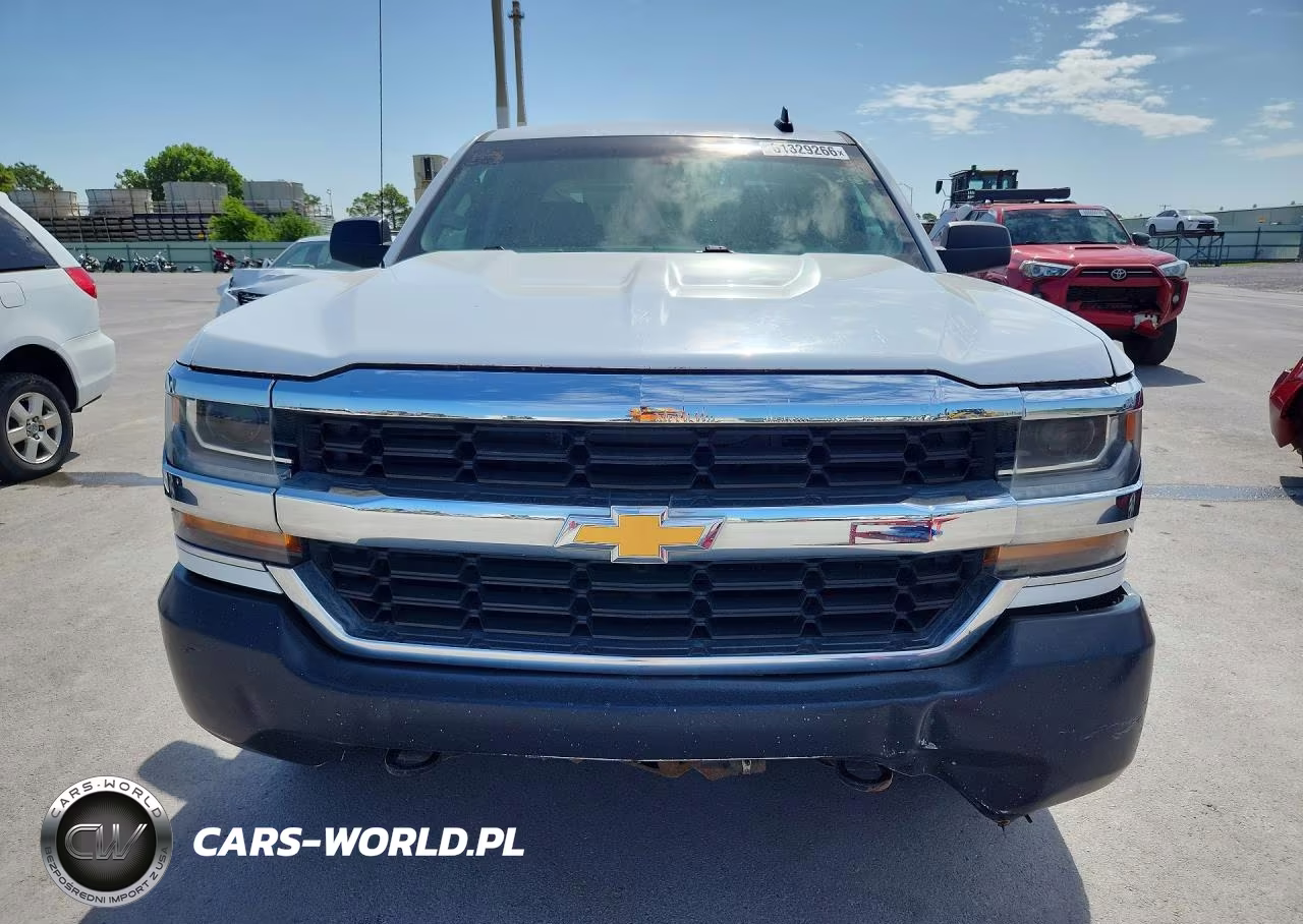2018 Chevrolet Silverado K1500 VIN:1GCVKNEC2JZ201427 - 5