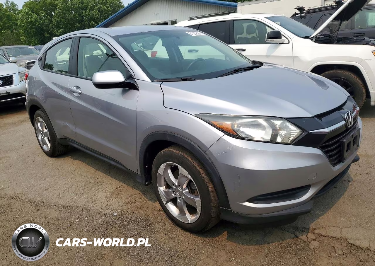 2018 Honda Hr-V Lx VIN:3CZRU6H39JM717924 - 4