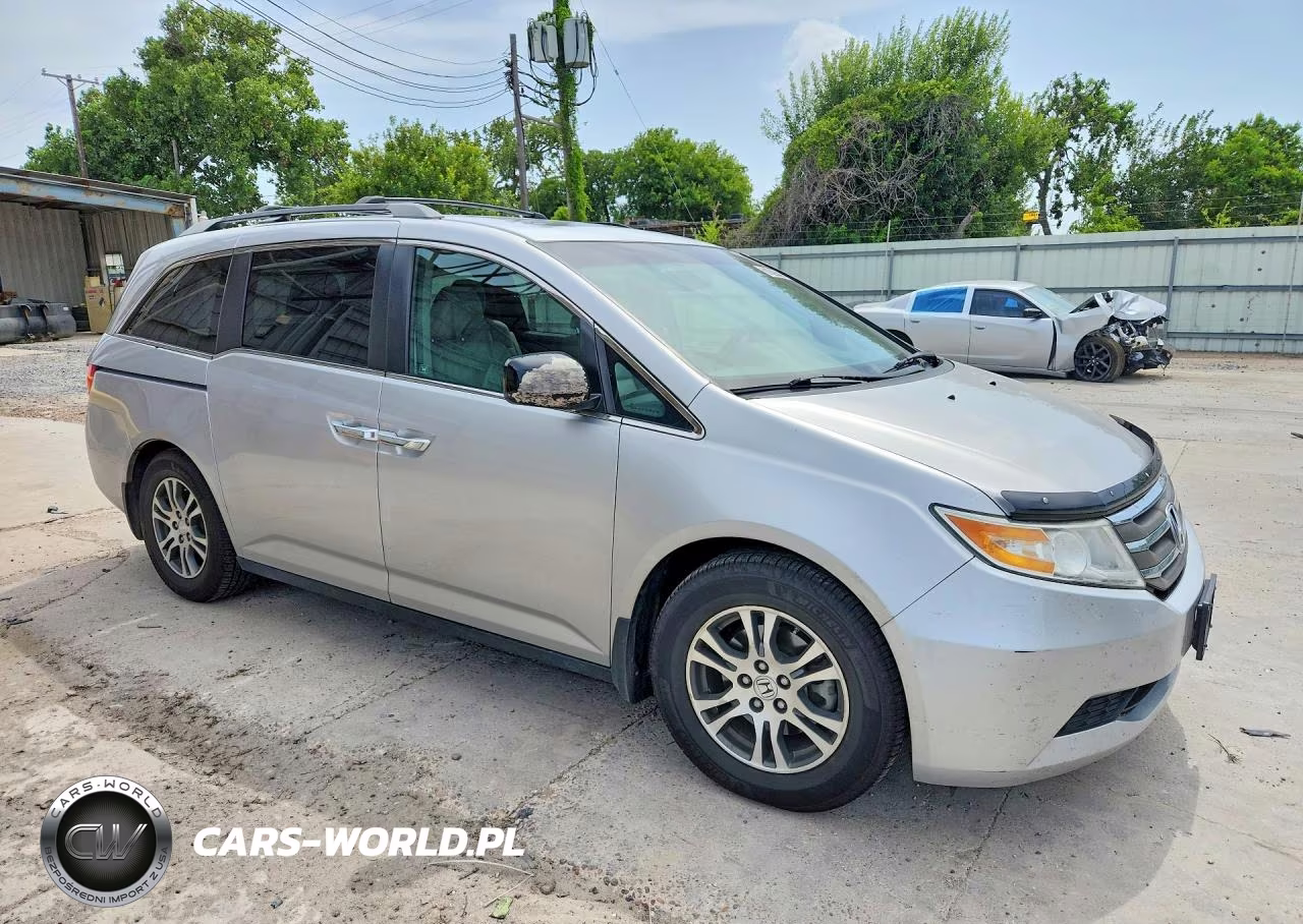 2011 Honda Odyssey Exl VIN:5FNRL5H61BB101914 - 4