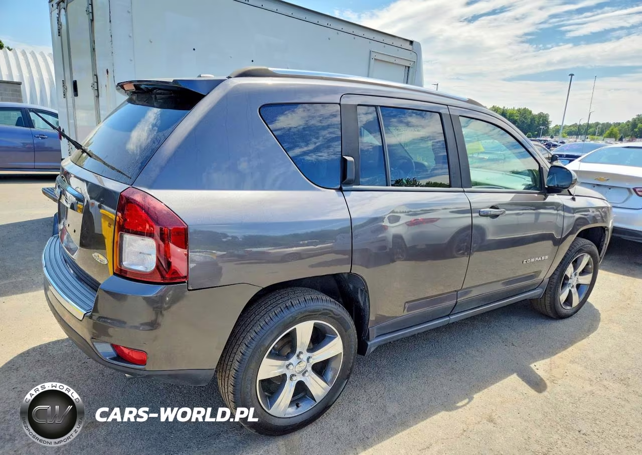 2016 Jeep Compass Latitude VIN:1C4NJDEB6GD598263 - 3