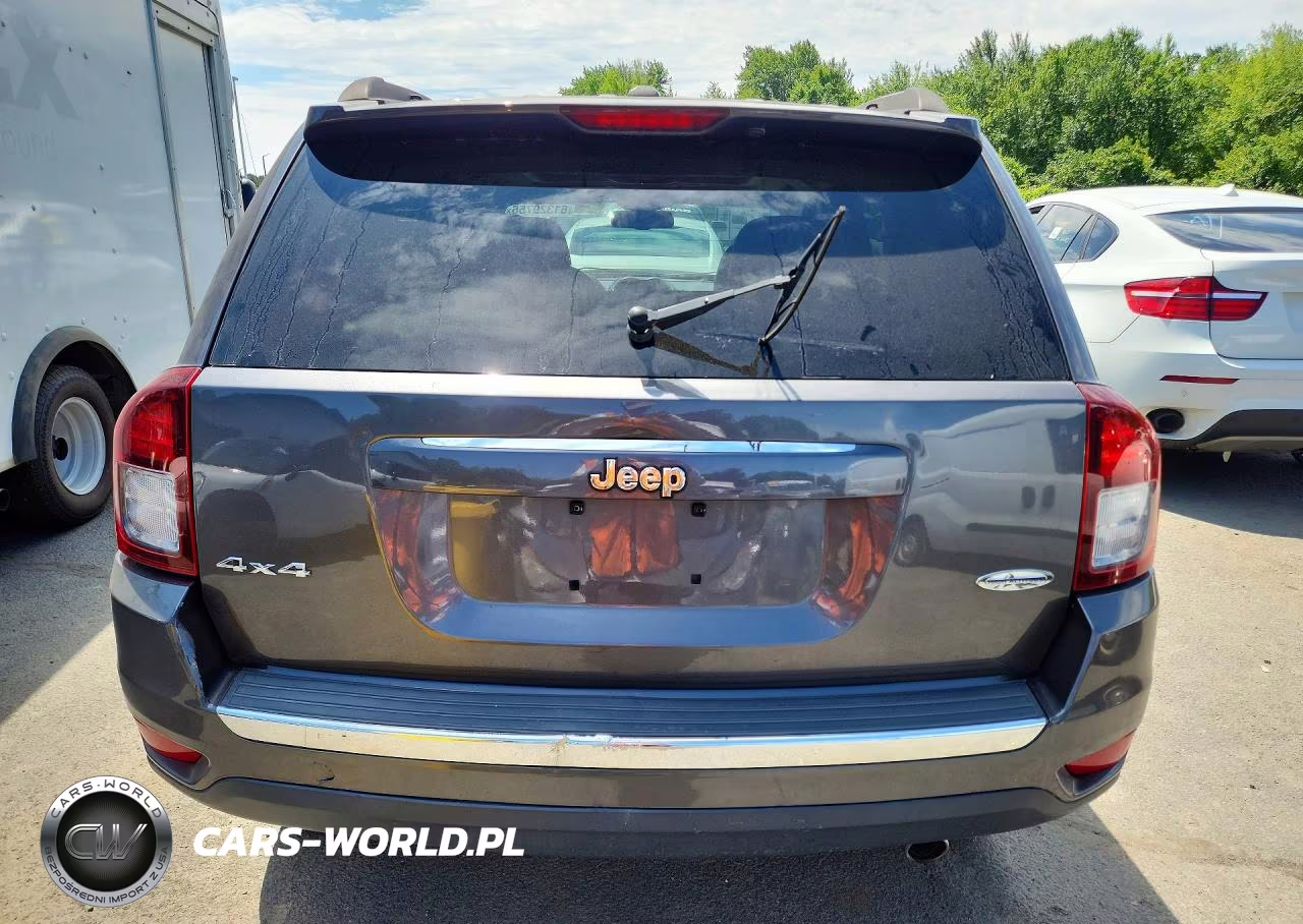 2016 Jeep Compass Latitude VIN:1C4NJDEB6GD598263 - 6