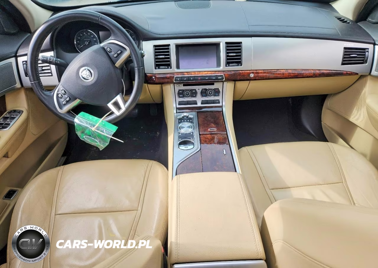 2012 Jaguar Xf VIN:SAJWA0FB7CLS42949 - 8