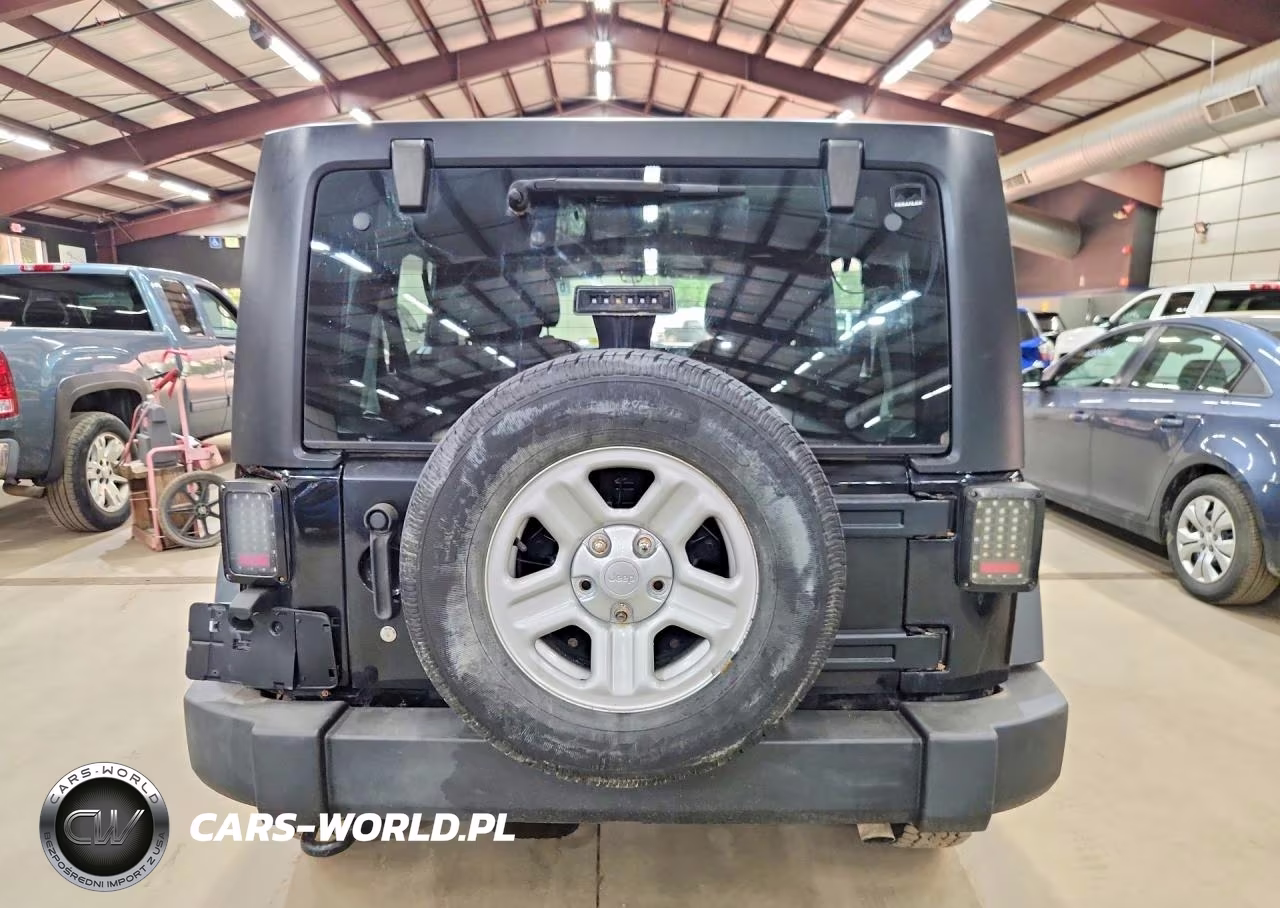2016 Jeep Wrangler Unlimited Sport VIN:1C4BJWKG3GL293646 - 6