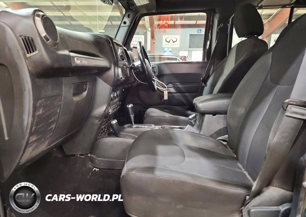 2016 Jeep Wrangler Unlimited Sport VIN:1C4BJWKG3GL293646 - 7