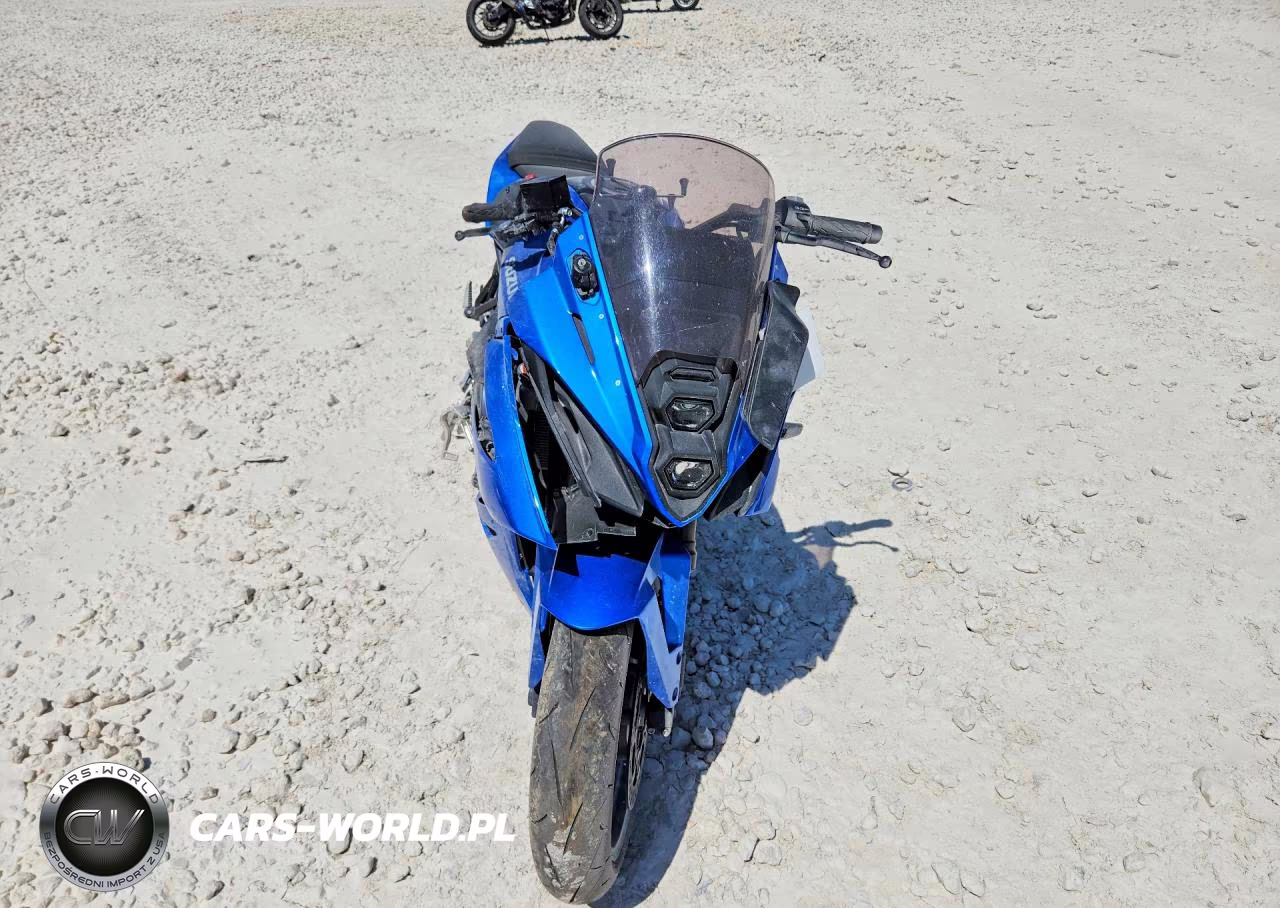 2025 Suzuki Gsx800 F VIN:JS1EM13BXS7101676 - 2