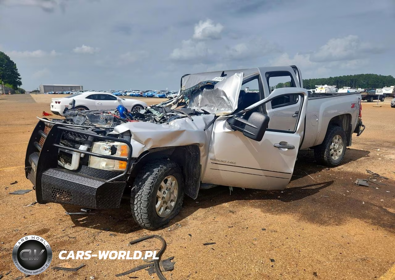 2011 Chevrolet Silverado VIN:1GC1KXC83BF208446 - 1