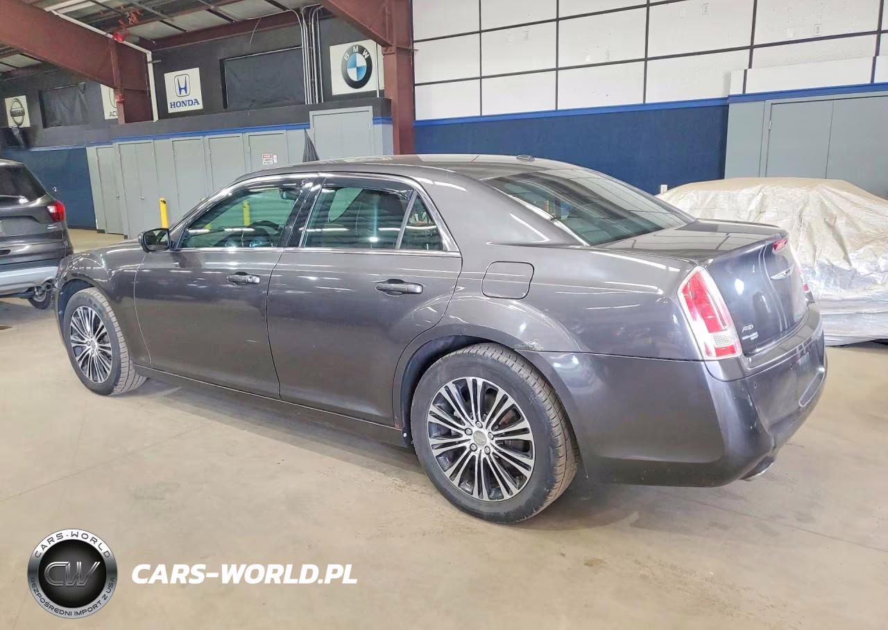 2013 Chrysler 300 S VIN:2C3CCAGT8DH591212 - 2