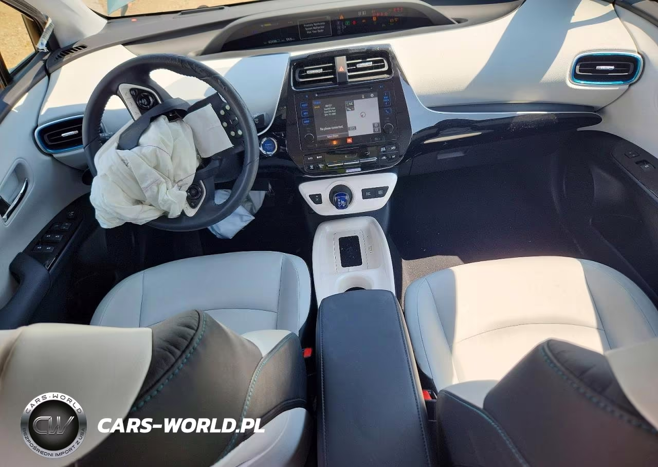 2017 Toyota Prius Four VIN:JTDKARFU4H3042556 - 8