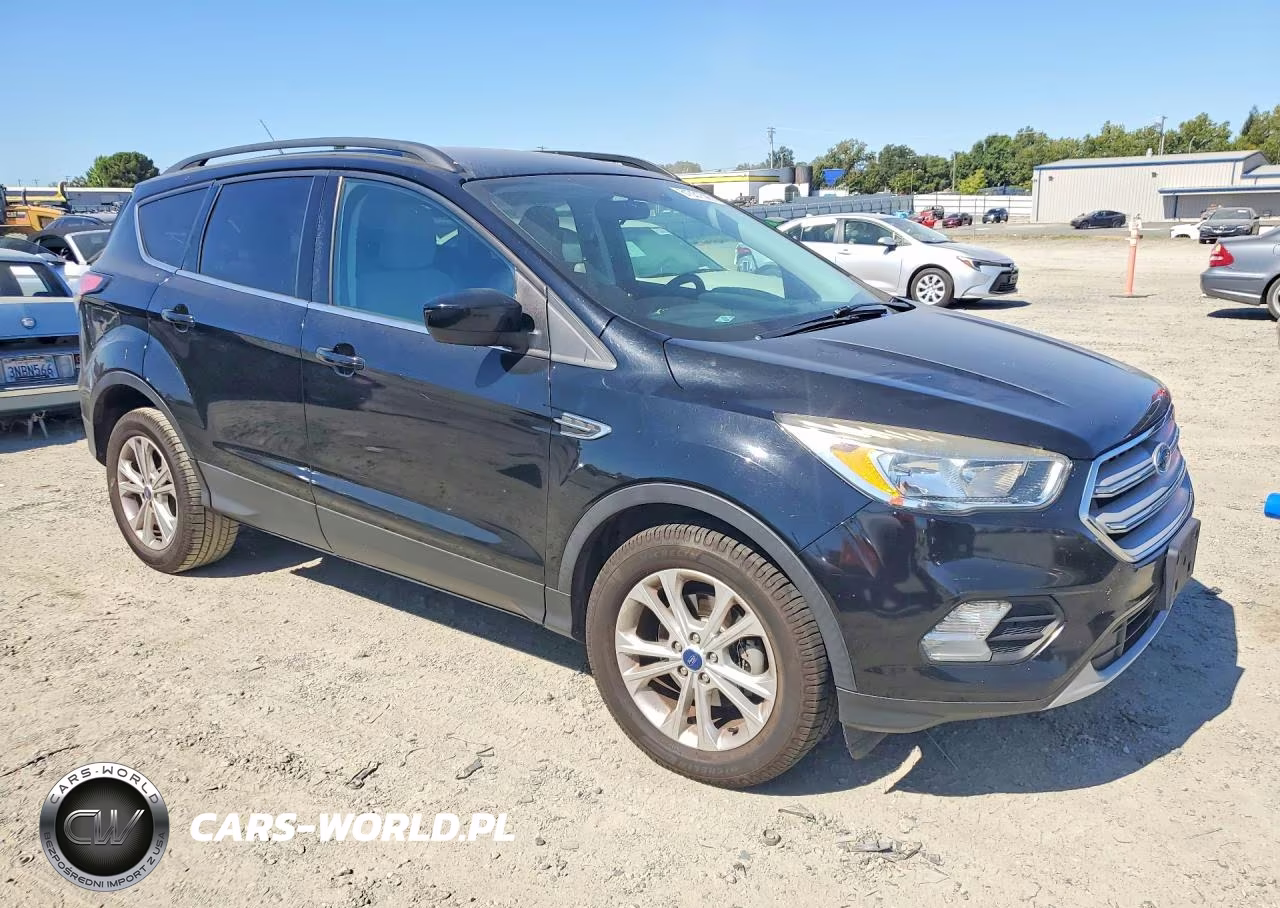 2018 Ford Escape Se VIN:1FMCU0GD2JUA74147 - 4
