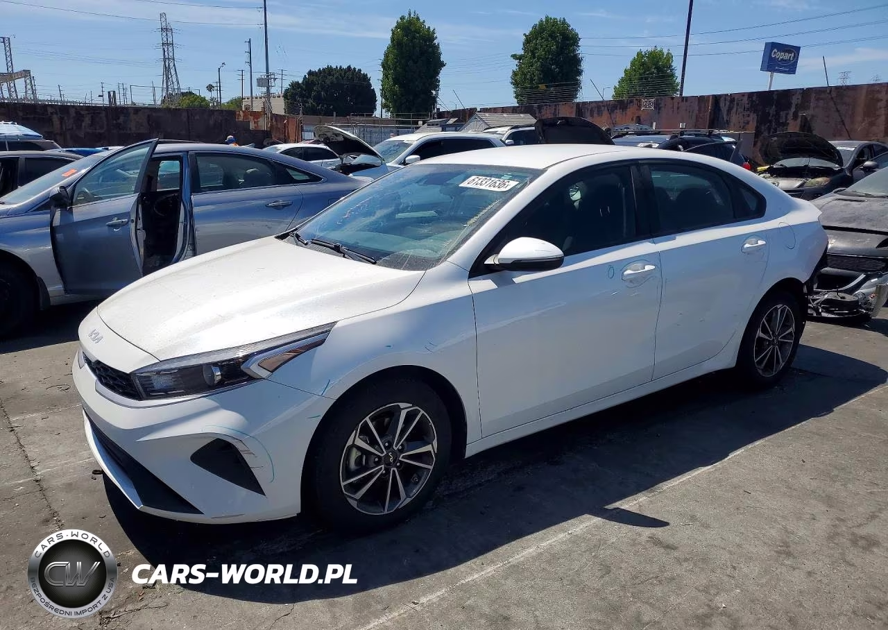2023 Kia Forte Lxs – zdjęcie 1 z 13