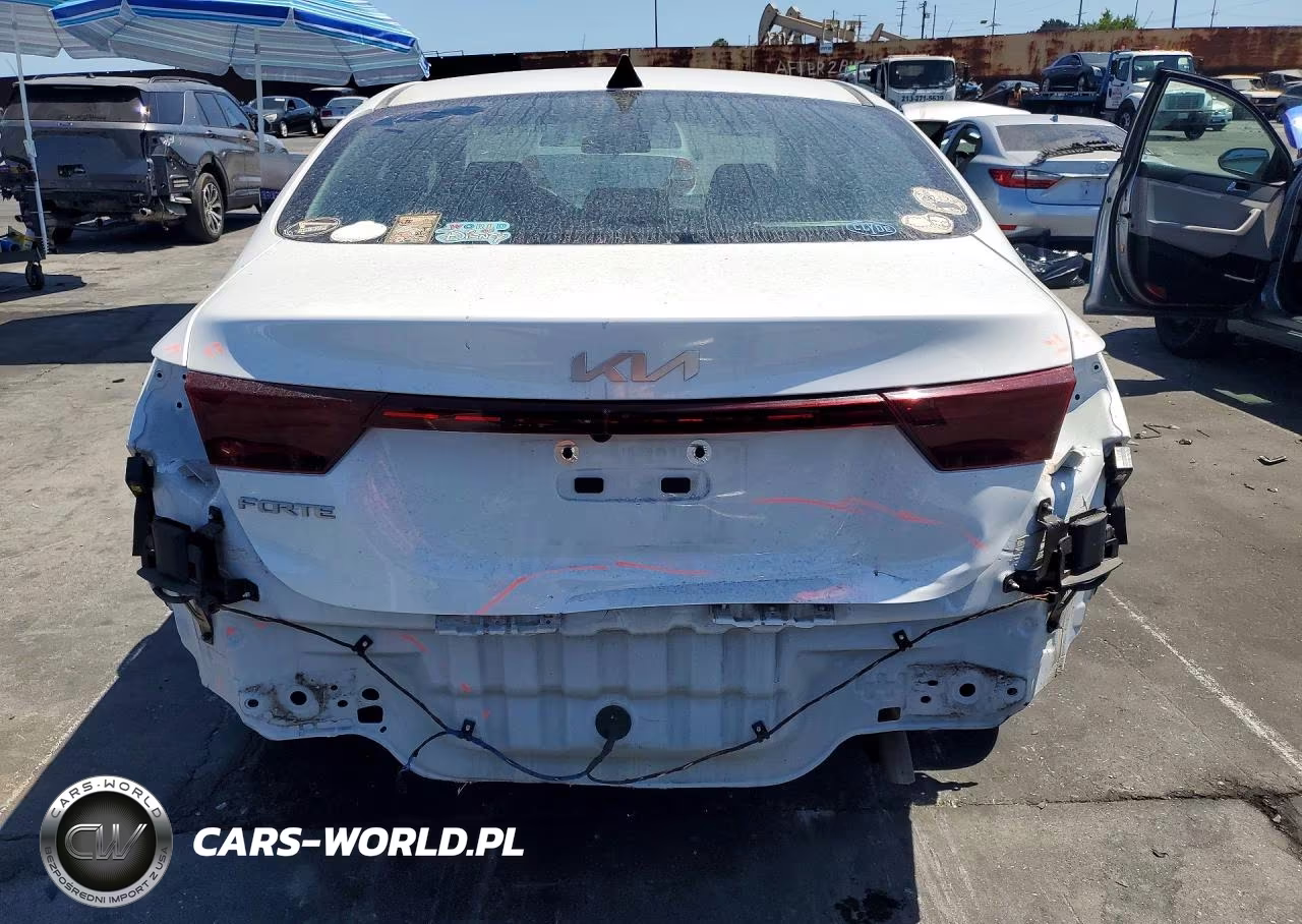 2023 Kia Forte Lxs VIN:3KPF24AD7PE620617 - 6