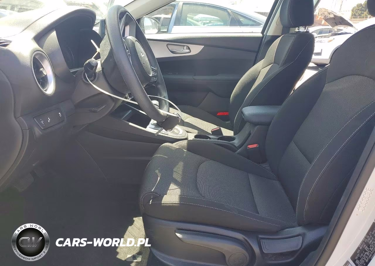 2023 Kia Forte Lxs VIN:3KPF24AD7PE620617 - 7