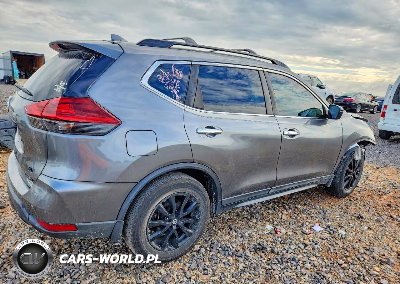 2018 Nissan Rogue Sv VIN:5N1AT2MT0JC752398 - 3