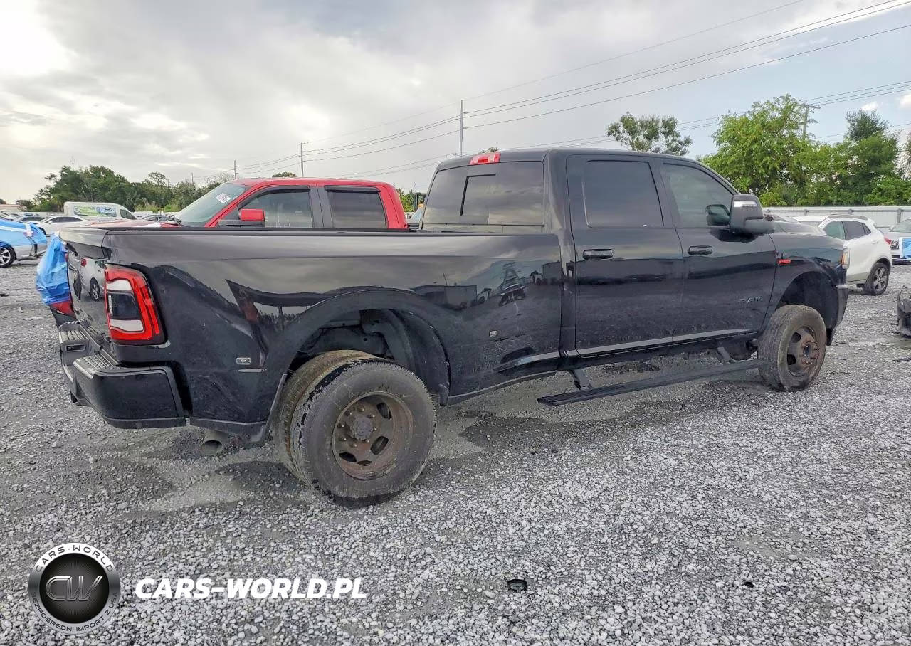 2023 Ram 3500 Laramie VIN:3C63RRJL0PG645177 - 3