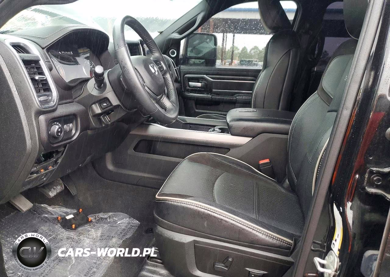 2023 Ram 3500 Laramie VIN:3C63RRJL0PG645177 - 7