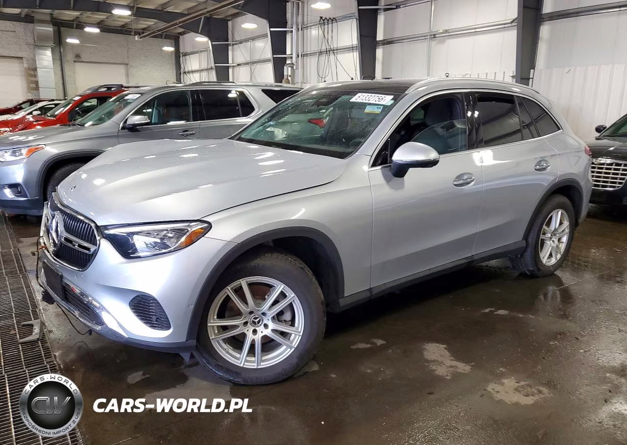2025 Mercedes-Benz Glc 300 4Matic – zdjęcie 1 z 14