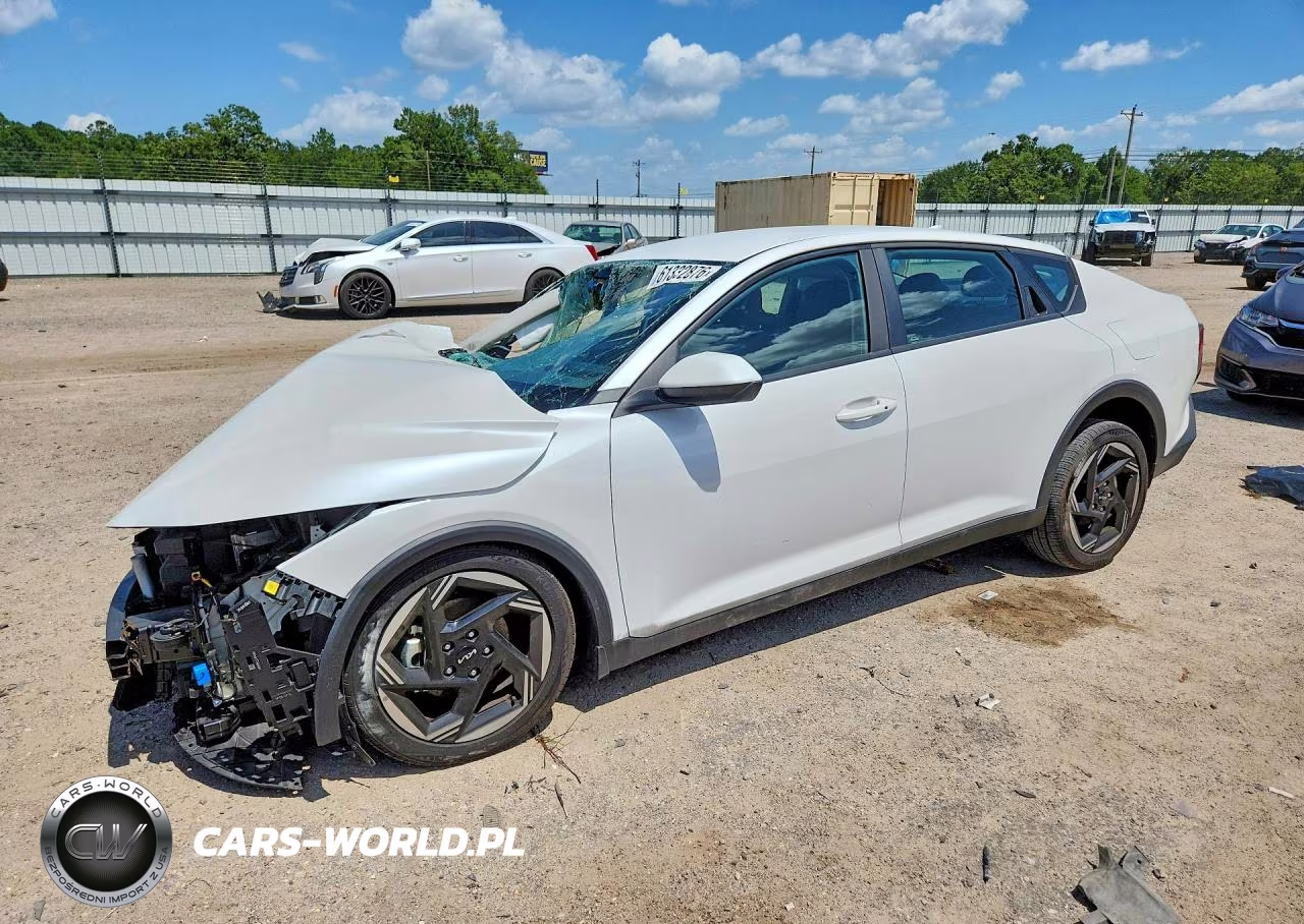 2025 Kia K4 Ex – zdjęcie 1 z 13