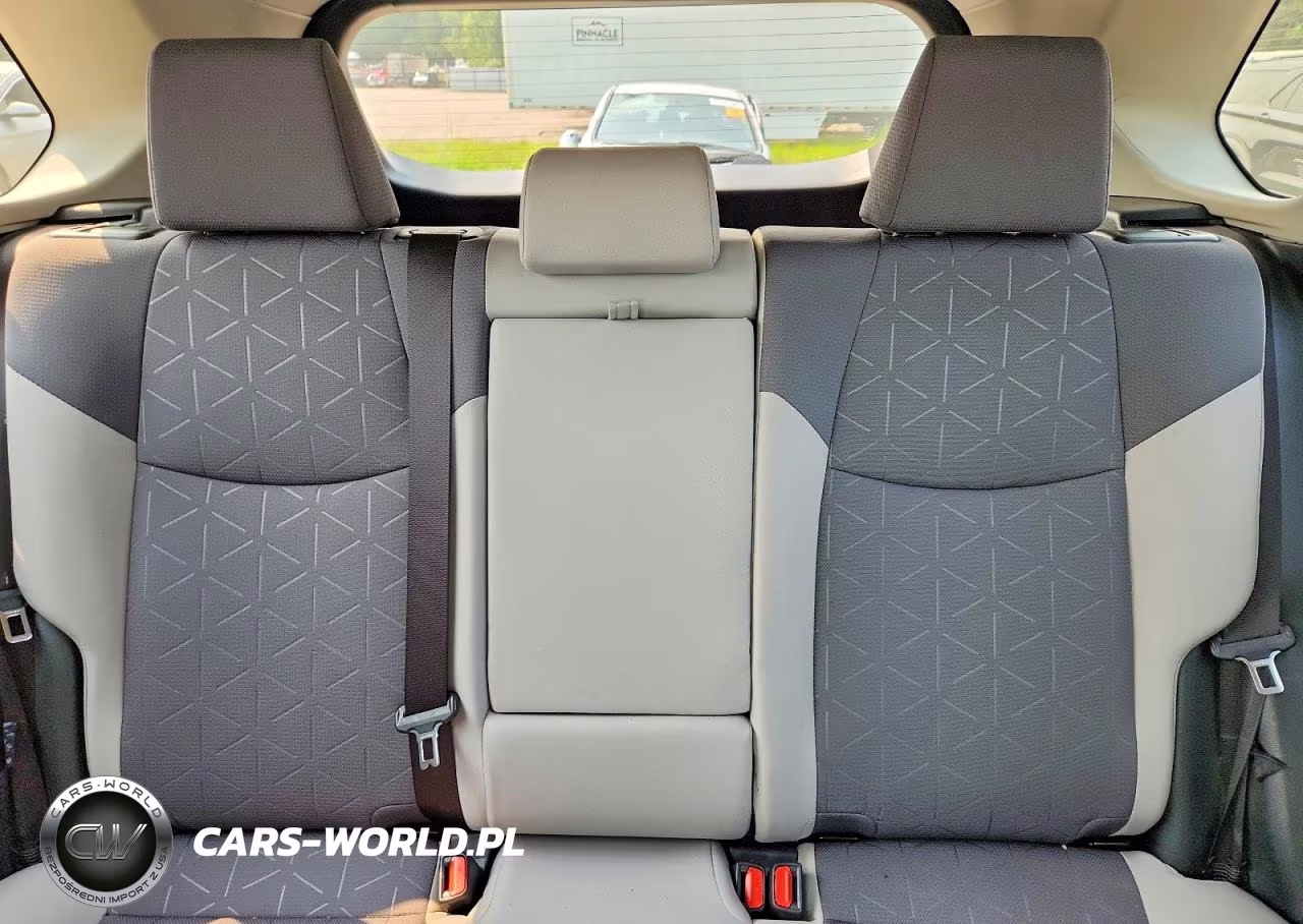 2023 Toyota Rav4 Hybrid Xle VIN:JTMRWRFV5PD188093 - 10