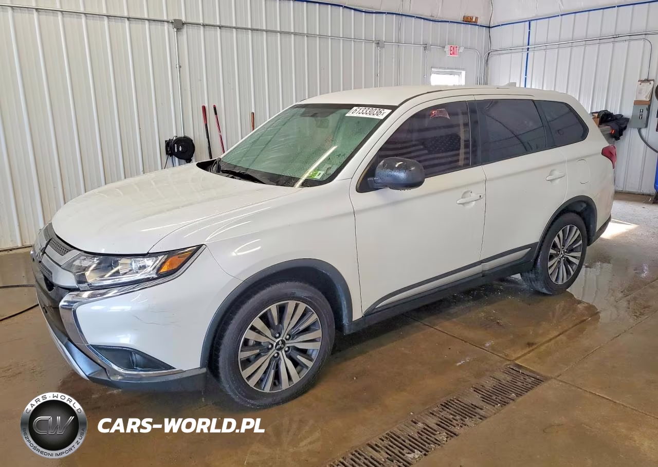 2019 Mitsubishi Outlander Se – zdjęcie 1 z 13