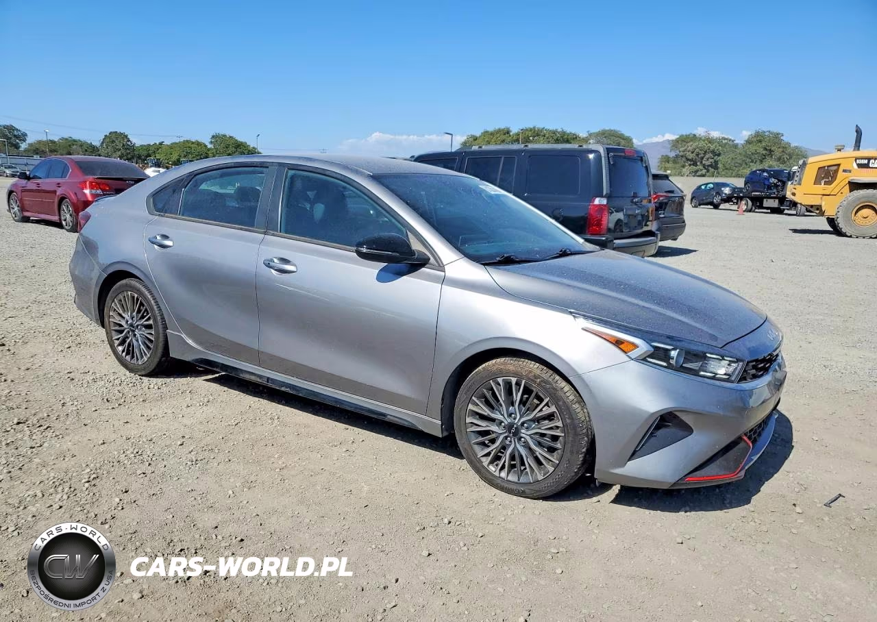 2023 Kia Forte Gt Line VIN:3KPF54AD0PE622457 - 4