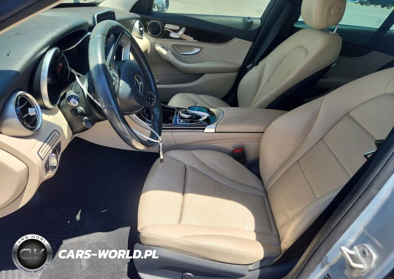 2016 Mercedes-Benz C 300 VIN:55SWF4JB8GU130991 - 7