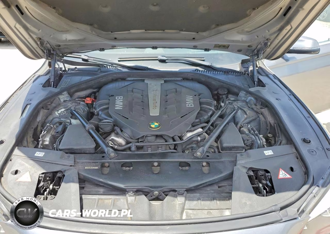 2013 BMW 750 Li VIN:WBAYE8C51DDE22285 - 11
