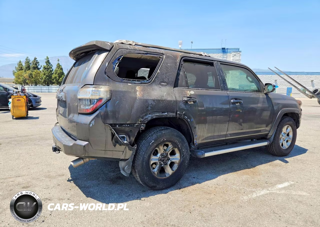2016 Toyota 4Runner Sr5 VIN:JTEZU5JR6G5147048 - 3