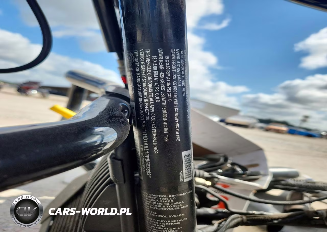 2023 Harley-Davidson Flhxst VIN:1HD1ABL18PB627883 - 9