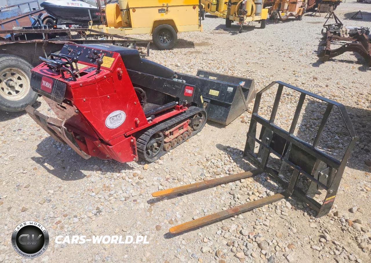 2010 Toro Forklift Industrial VIN:22323312000245 - 4