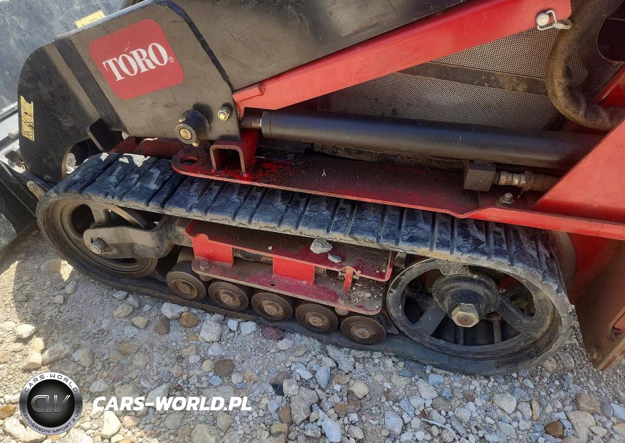 2010 Toro Forklift Industrial VIN:22323312000245 - 6